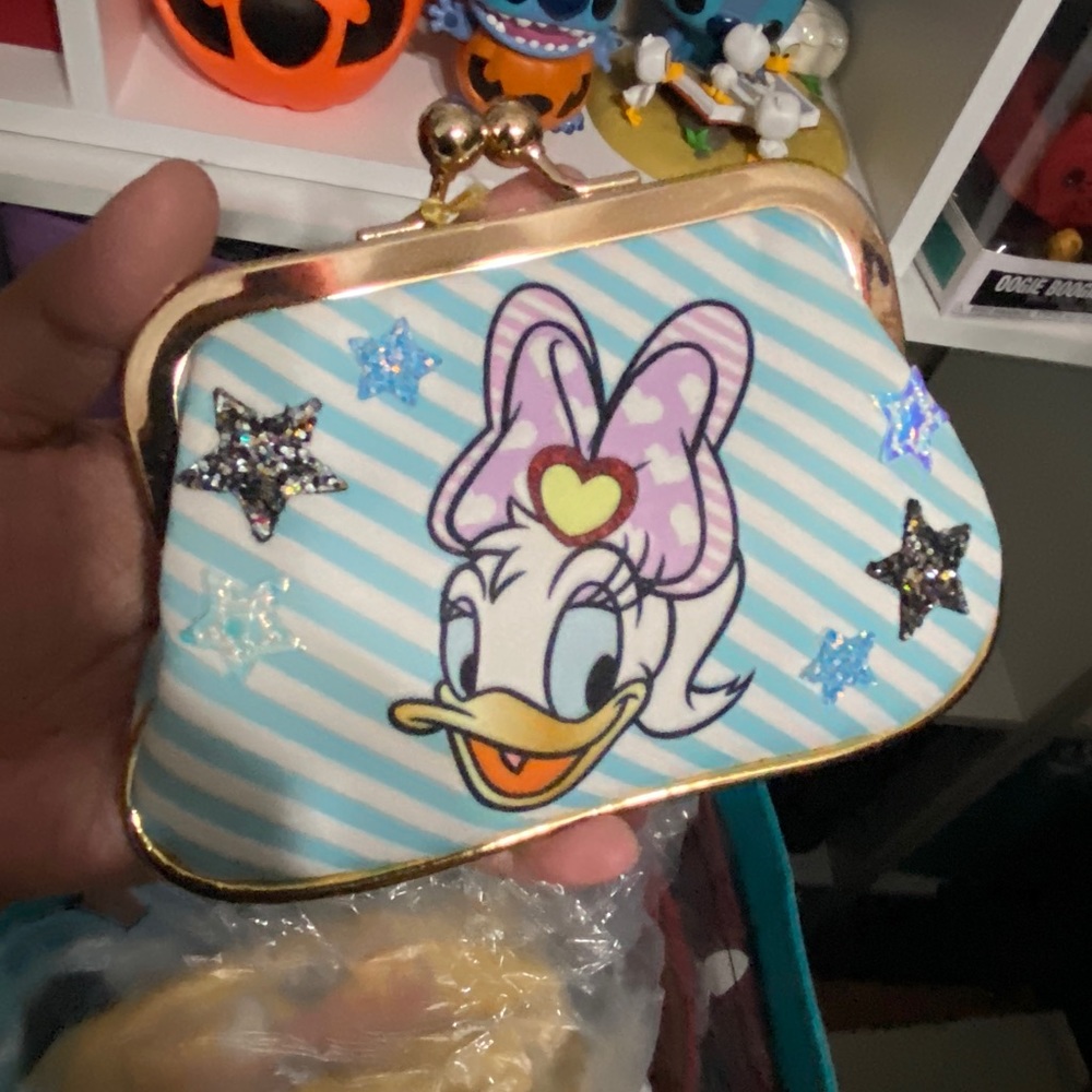 New disney Daisy irregular choice kisslock wallet - Picture 1 of 3